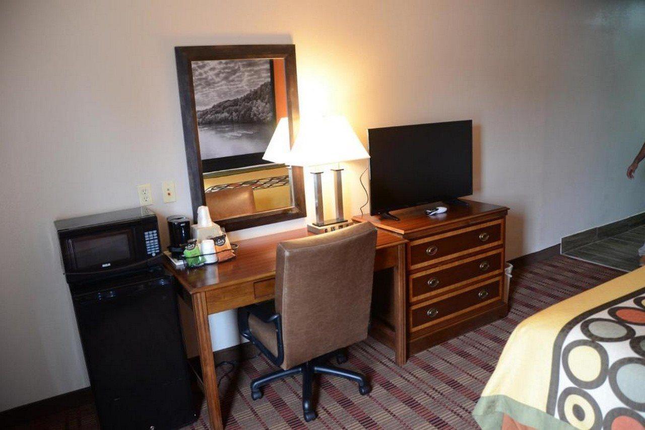 Super 8 By Wyndham Louisville/expo Center 2* Louisville