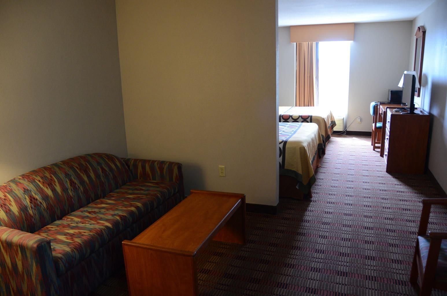 Super 8 By Wyndham Louisville/expo Center Hotel Louisville